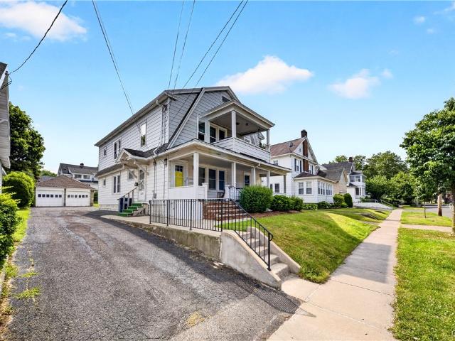 House for sale in Syracuse, New York
