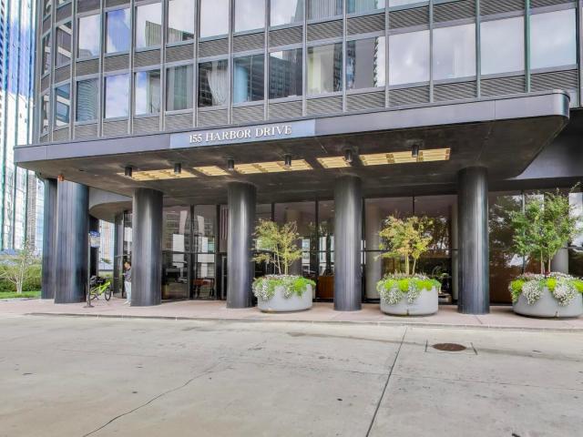 Condo for sale in New East Side, Chicago