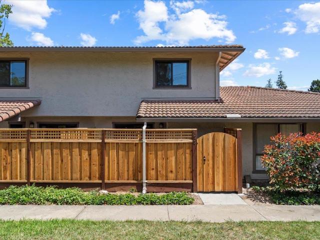 Townhouse for sale in Santa Cruz