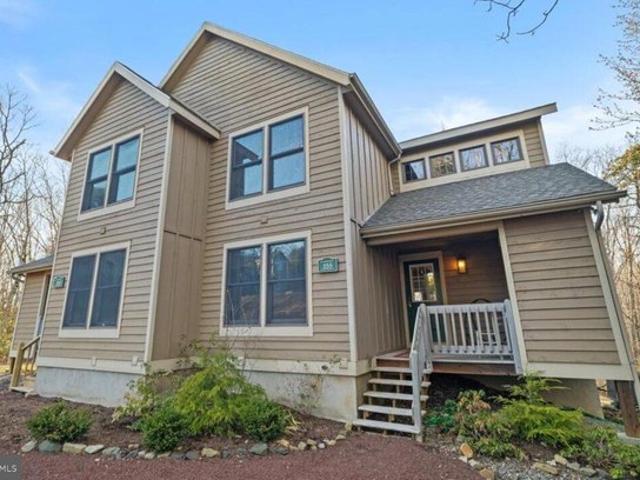 Townhouse for sale in Bartonsville, Pennsylvania