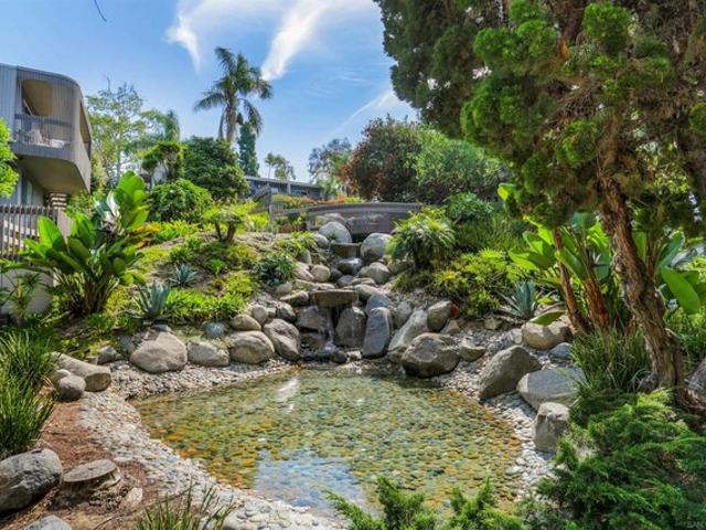 Condo for sale in Cardiff, California