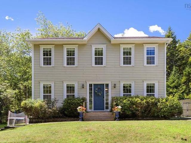 House for sale in Hammond's Plains, Nova Scotia
