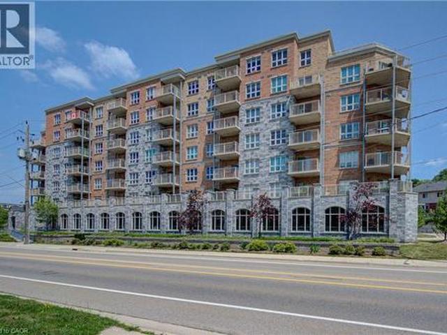 Condo for sale in Galt, Cambridge