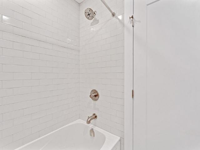 Townhouse for rent in Mulhurst Bay, Ontario