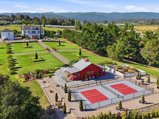 House for sale in Freedom, California