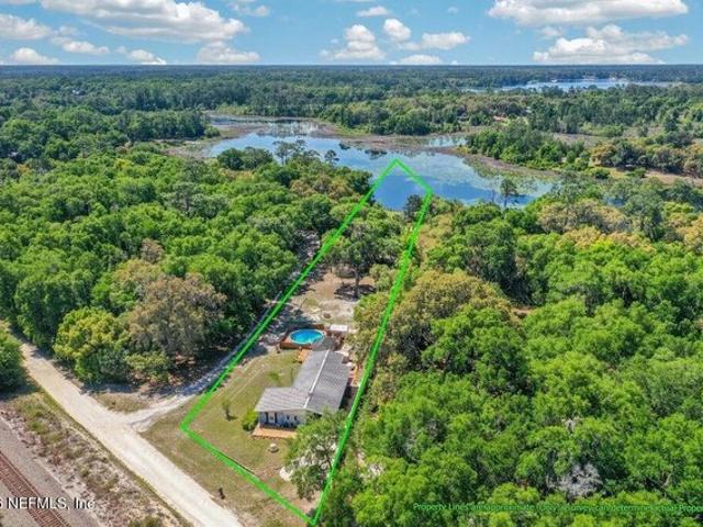 House for sale in Pomona Park, Florida
