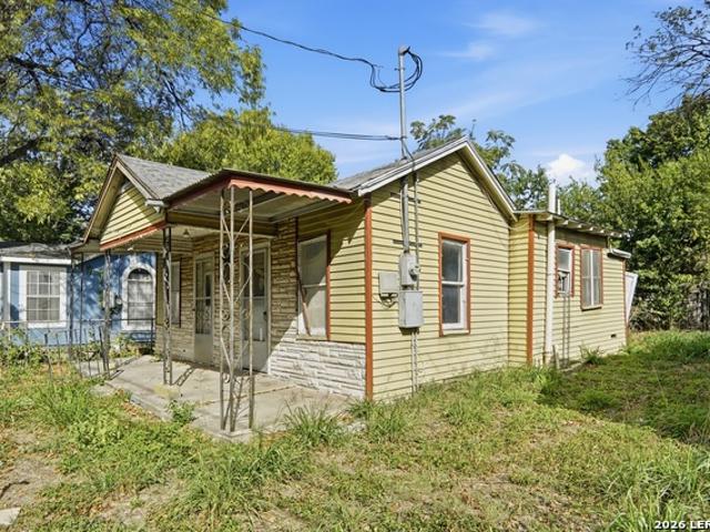 House for sale in Leesville, Texas