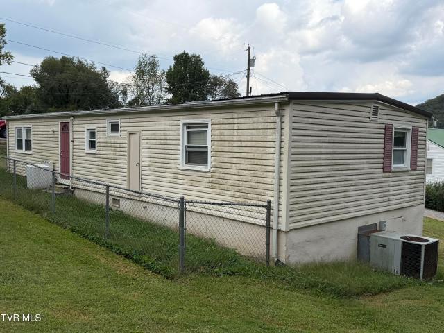 House for sale in Akard Addition, Bristol