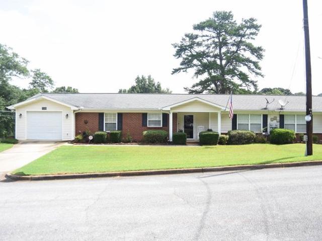 House for sale in Anniston, Alabama