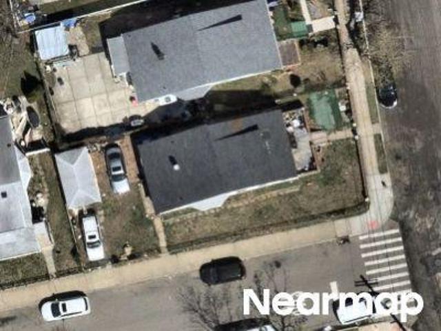 House for sale in Queens, Arverne