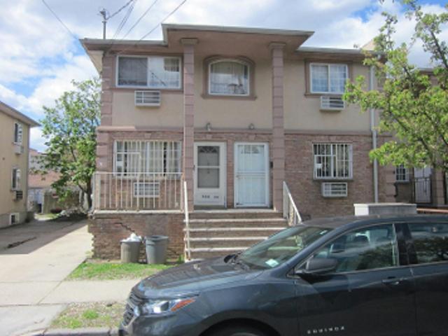 House for sale in Queens, Arverne