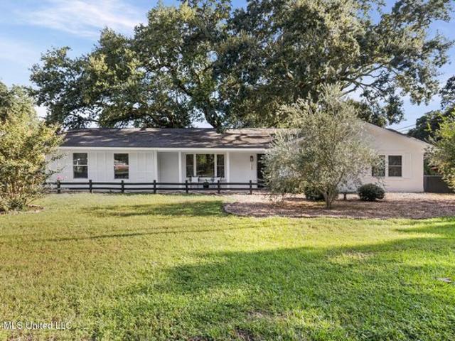 House for sale in Pass Christian, Mississippi
