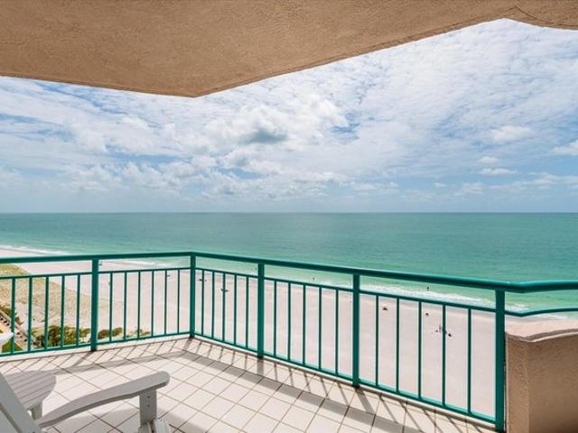 Condo for sale in Clearwater, Florida