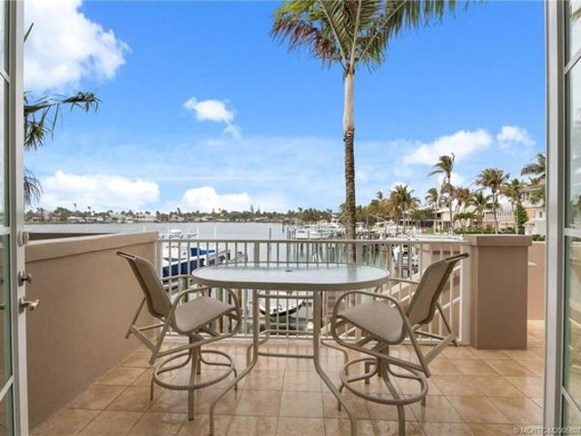Townhouse for sale in Fort Pierce, Florida
