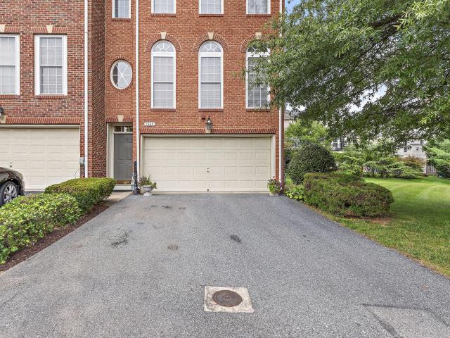 Townhouse for sale in Glen Burnie, Maryland