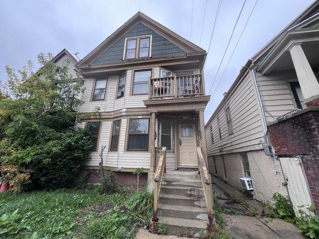 House for sale in Historic Mitchell Street, Milwaukee