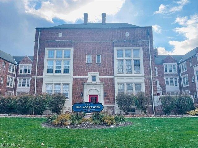 Condo for sale in Shaker Heights, Cuyahoga County