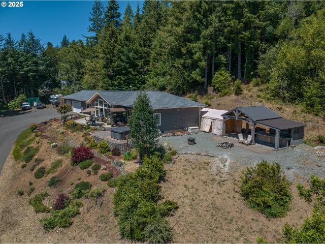 House for sale in Coquille