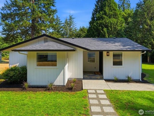 House for sale in Lakebay, Washington
