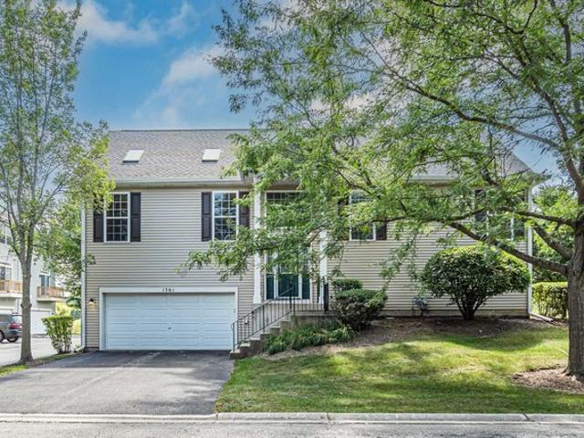 Condo for sale in Round Lake, Illinois