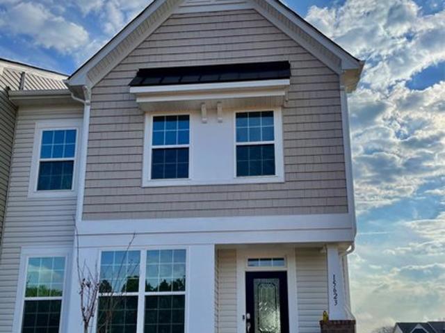 Townhouse for rent in Mecklenburg, North Carolina
