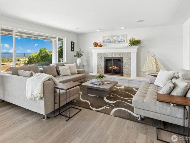 House for sale in Bainbridge Island, Washington