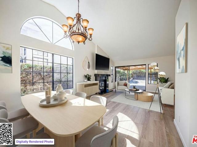 Condo for sale in Canyon Country, California