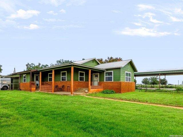 House for sale in Elmendorf, Texas