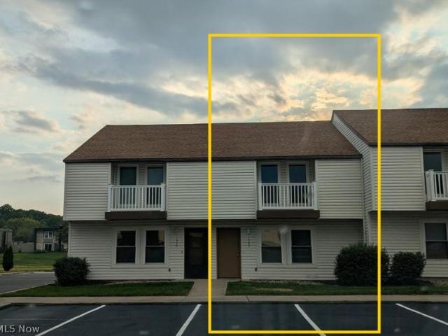 Townhouse for sale in Portage, Ohio