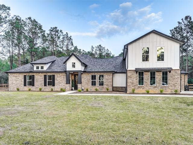 House for sale in Willis, Montgomery County