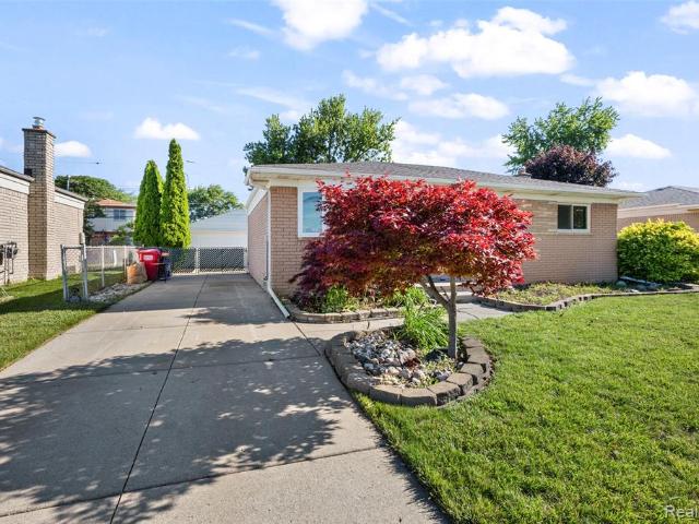House for sale in Warren, Michigan