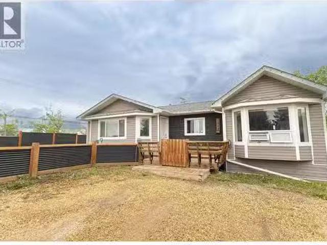 House for sale in Dawson Creek, British Columbia