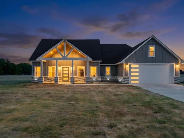 House for sale in Cumby, Texas