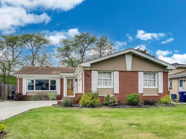 House for sale in Des Plaines