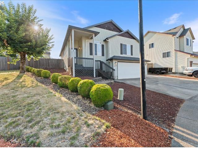 House for sale in Sandy, Clackamas County