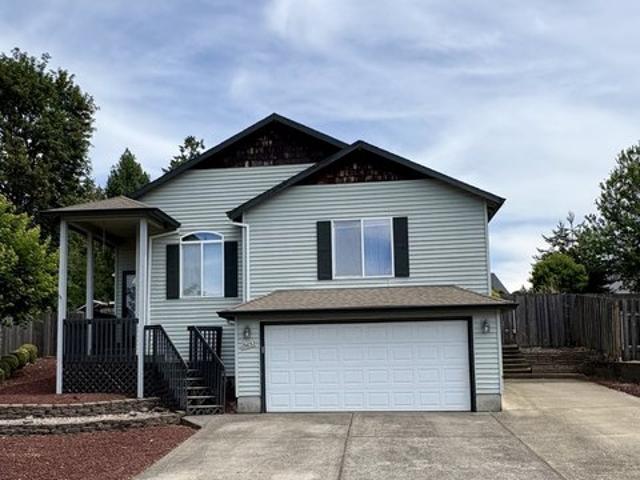 House for sale in Oregonia