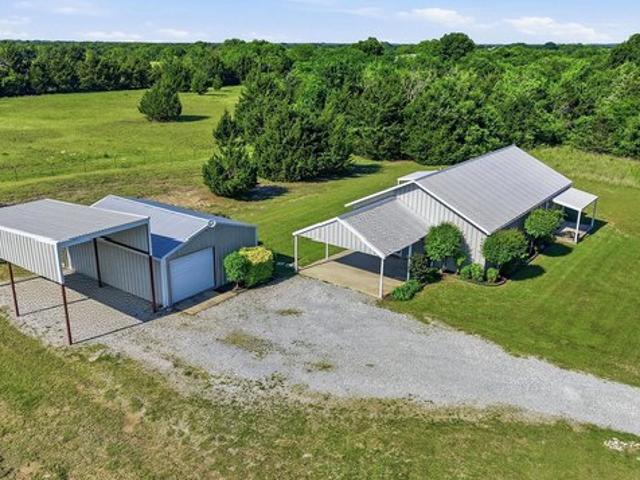 House for sale in Blue Ridge, Texas