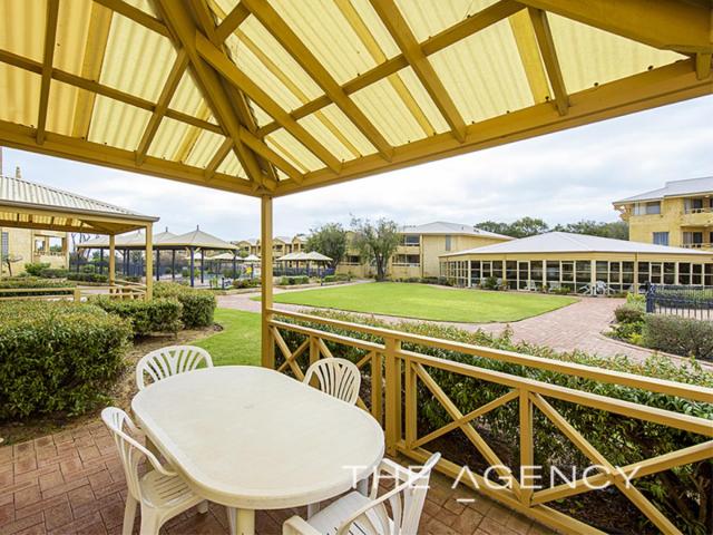 Apartment for sale in Broadwater, Western Australia