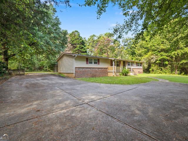 House for sale in Moreland, Georgia