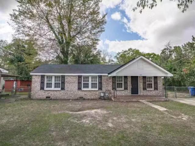 House for sale in Columbia