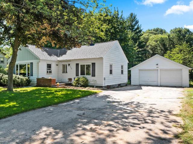 House for sale in Suamico, Wisconsin