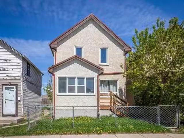 House for sale in East St. Paul, Manitoba