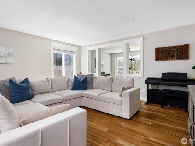 House for sale in Oak Harbor, Washington