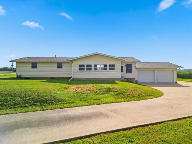 House for sale in Hamilton Corners, Lyndon