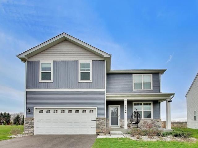 House for sale in Hampshire, Illinois