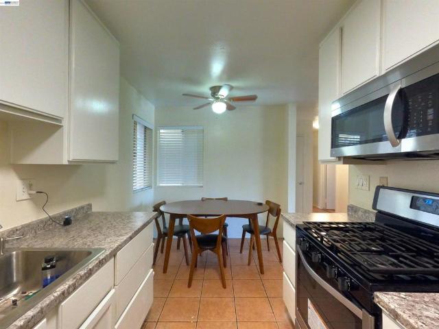 Condo for sale in Long Beach, California