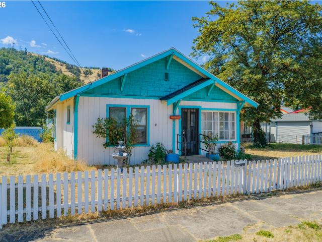 House for sale in Oregonia