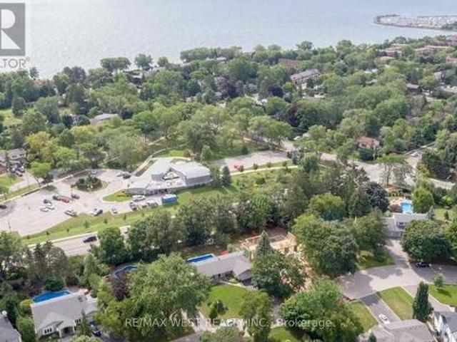 House for sale in Oakville, Ontario