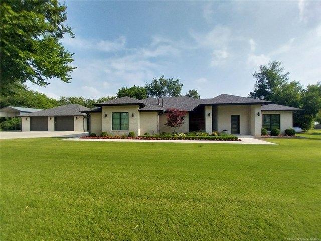House for sale in Rogers, Oklahoma