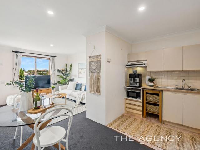 Apartment for sale in Sorrento, Western Australia